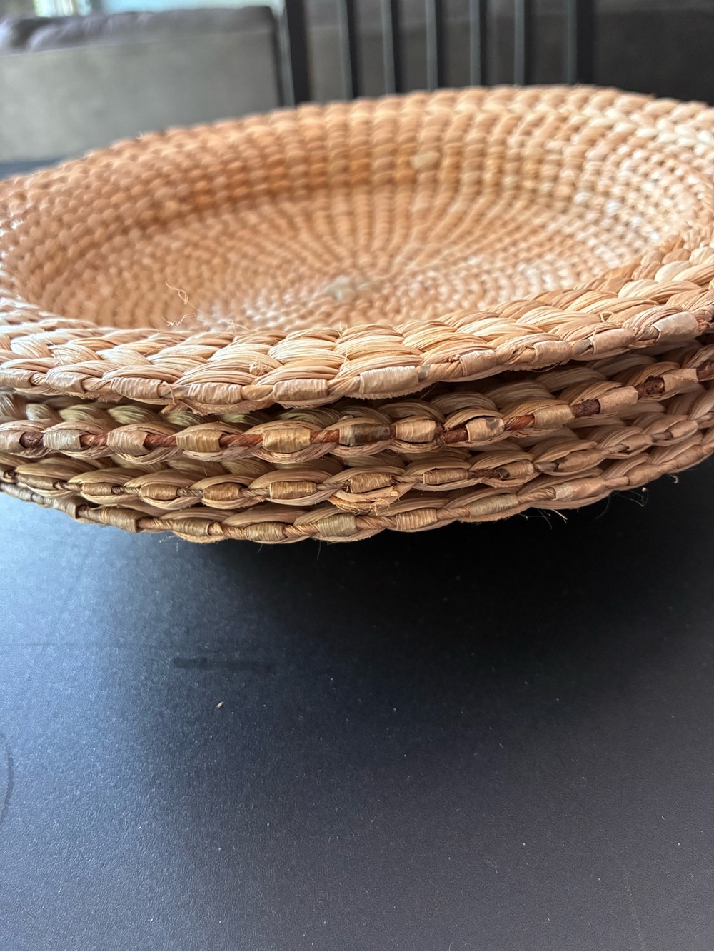Set Of 4 Nesting Wicker Rattan Woven Baskets Plate Holders Semi Flat 11” - Picture 3 of 7
